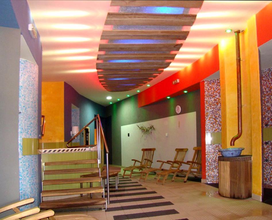 Hotel Spolcentrum Svit Esterno foto